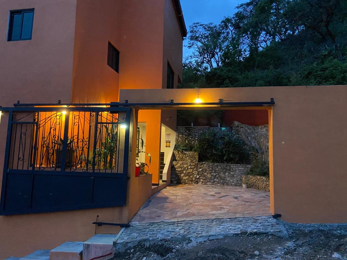 Hospedaje Anturios Valle de Bravo Exterior foto